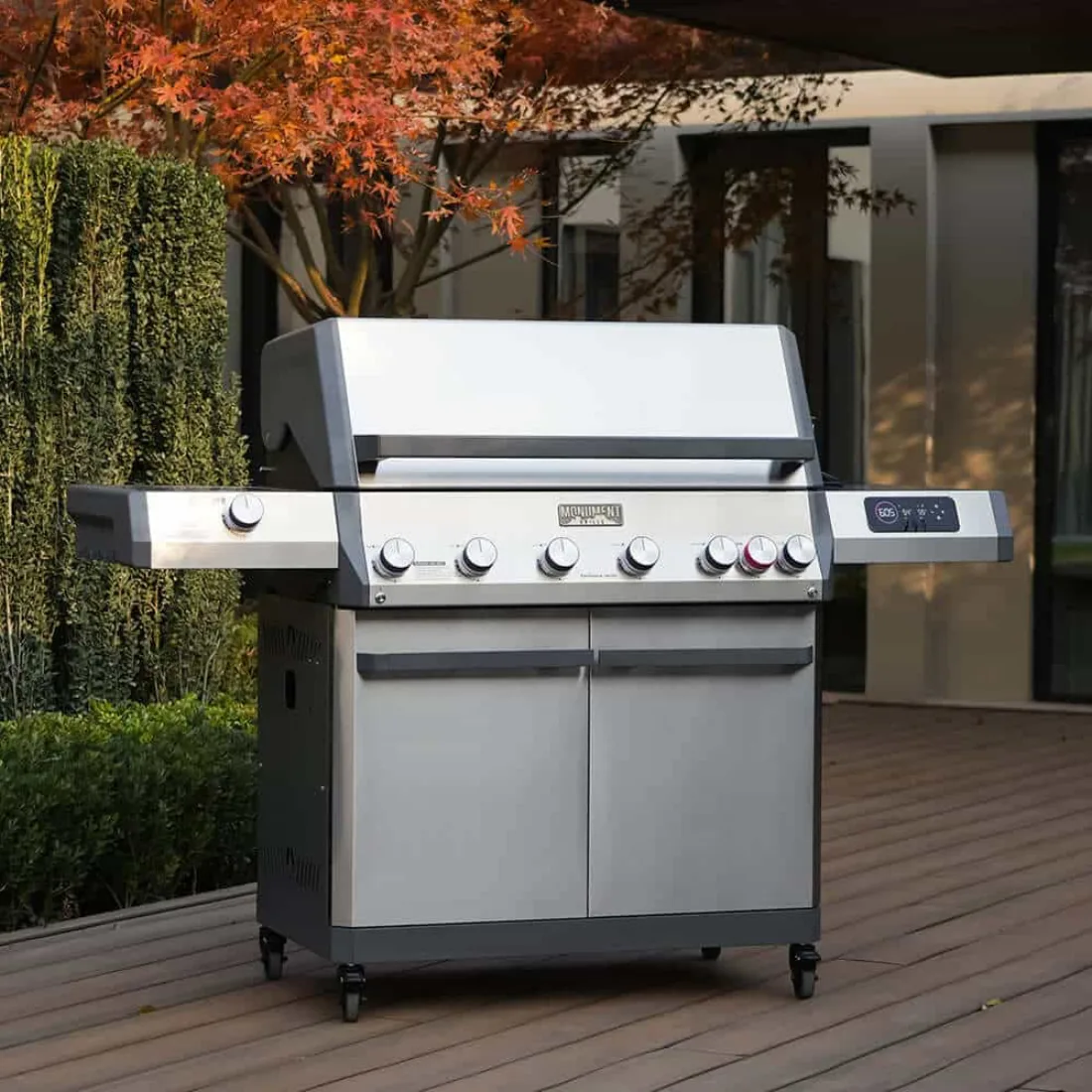 Monument Grills Denali 605Pro, Denali 605 and Eminence 605 Gas Grills